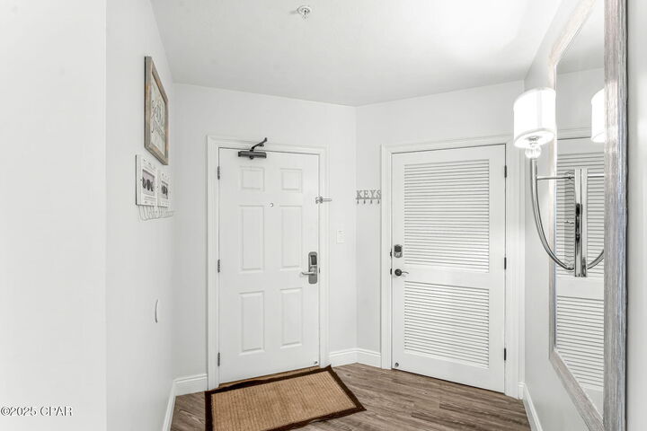 Property Photo:  5004 Thomas Drive 401  FL 32408 