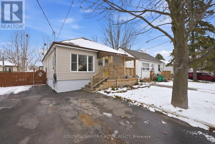 Property Photo: 144 Fradette Avenue ON K9J 1T5