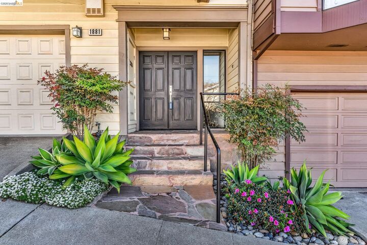 Property Photo:  1881 Grand View Drive  CA 94618 