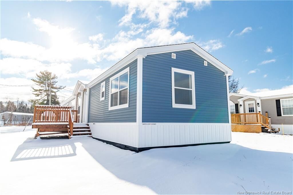 Photo de la propriété: 44 Tamarack Drive NB E3B 6V1