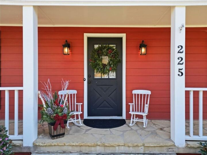 Property Photo:  225 Barrington Drive E  GA 30076 