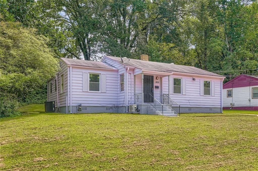 Property Photo:  1932 Oana Street SW  GA 30310 