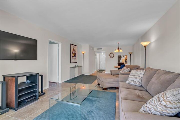 Property Photo:  4500 N Federal Hwy 319C  FL 33064 