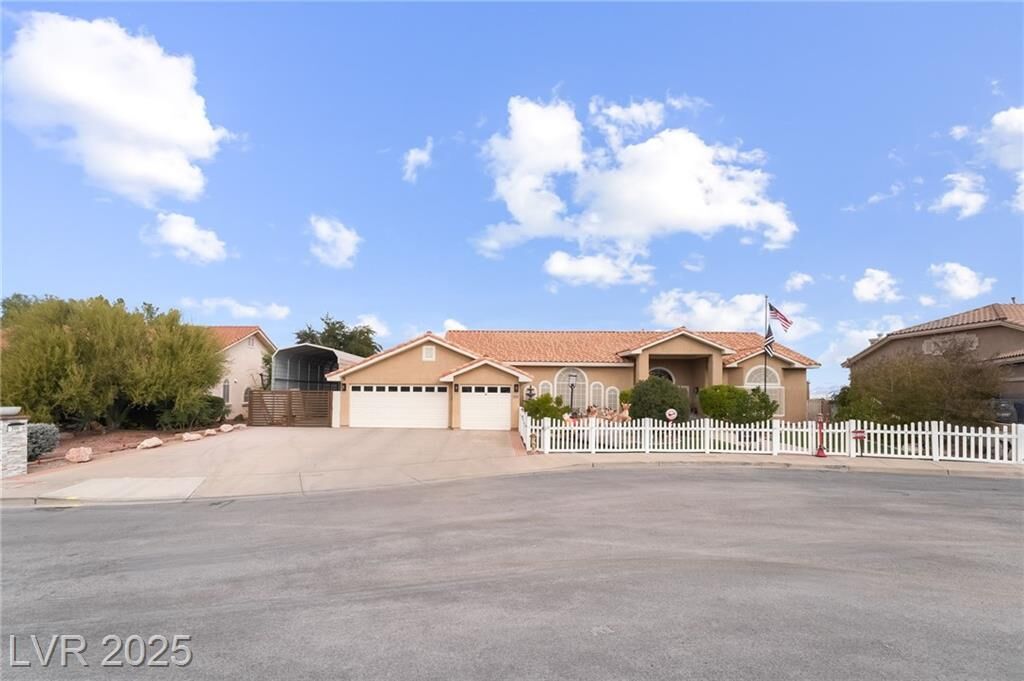 Property Photo: 396 East Country Club Drive NV 89015