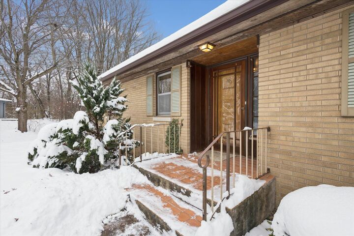 Property Photo:  126 Country Club Drive  IN 46350 