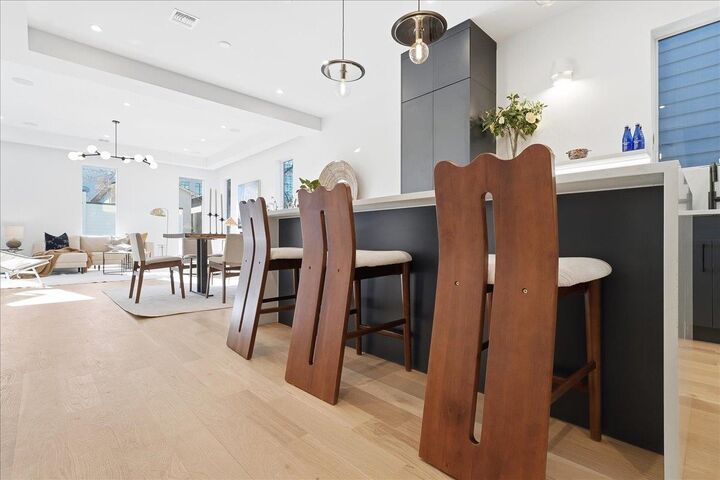 Property Photo: 105 Laidlaw Ave 3 NJ 07306