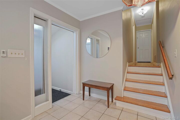 Property Photo:  469 Rosedale Avenue  NY 10605 