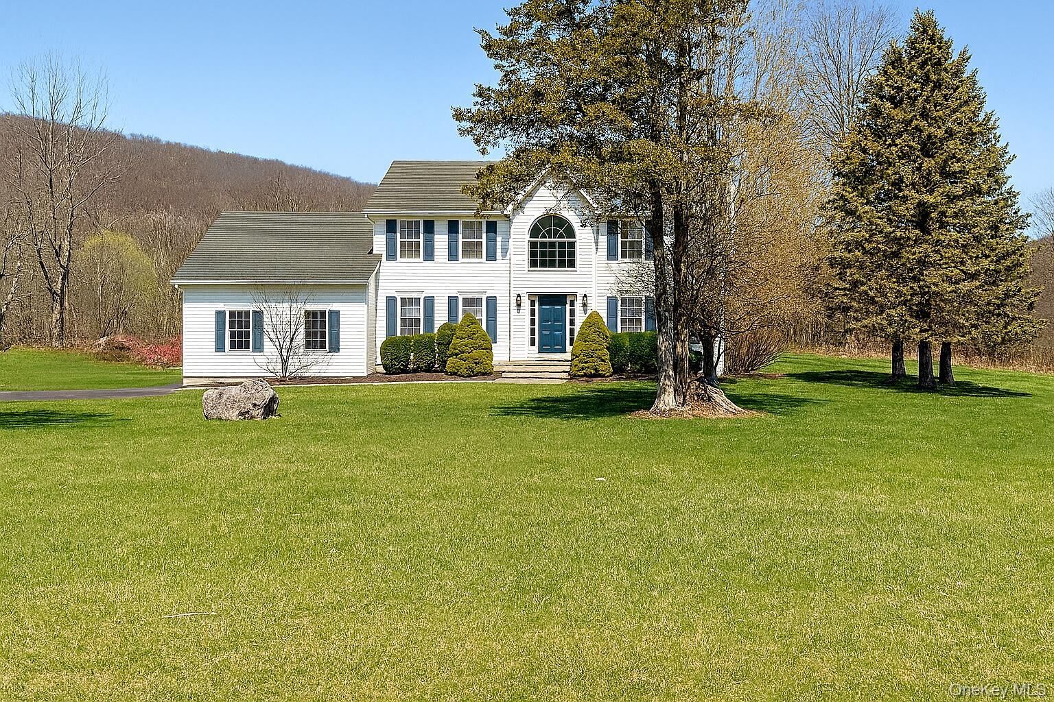 Property Photo:  84 Coppergate Lane  NY 10990 