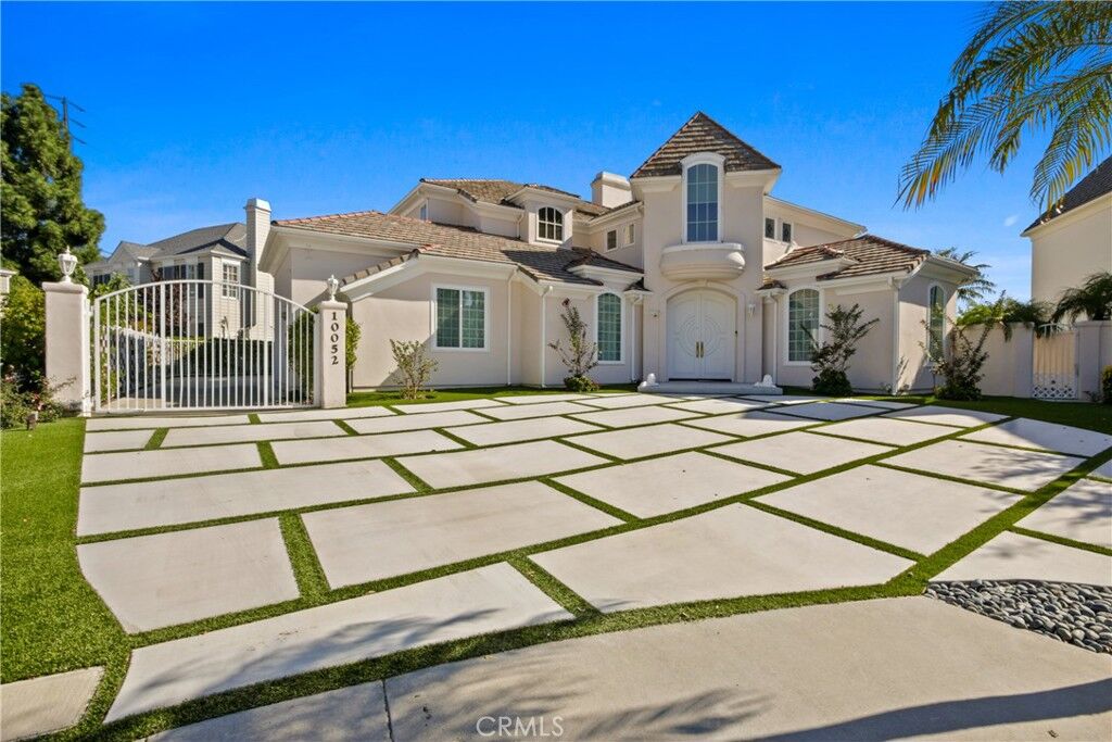 Property Photo:  10052 Sycamore Circle  CA 92861 