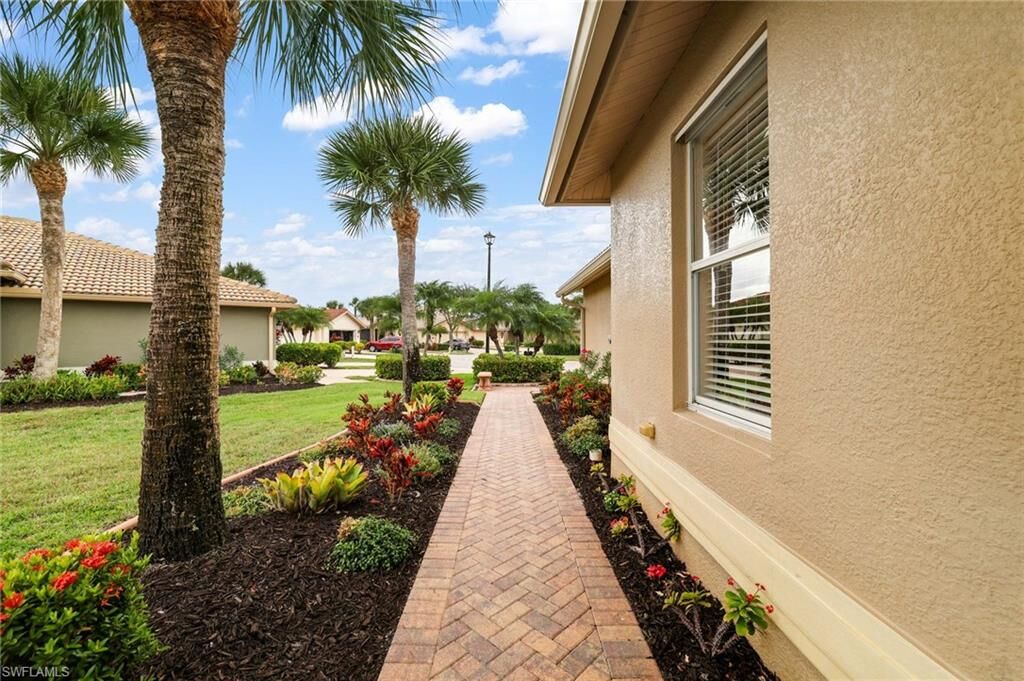 Property Photo:  13711 Martone Ct  FL 33928 