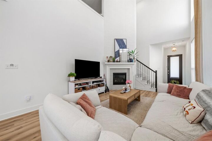 Property Photo: 1136 Queensdown Way TX 75126