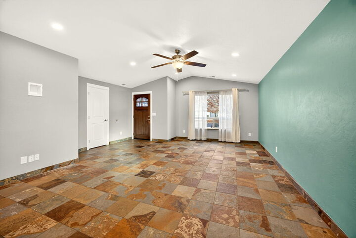Property Photo:  7793 Fallbrook Lane  OR 97503 
