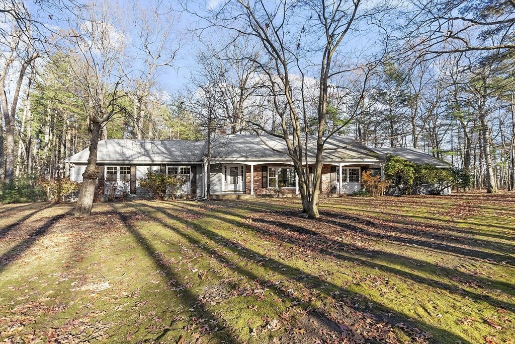Property Photo: 19 Partridge Hill Road MA 01451