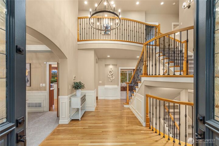 Property Photo: 14716 SE 83rd Place WA 98059