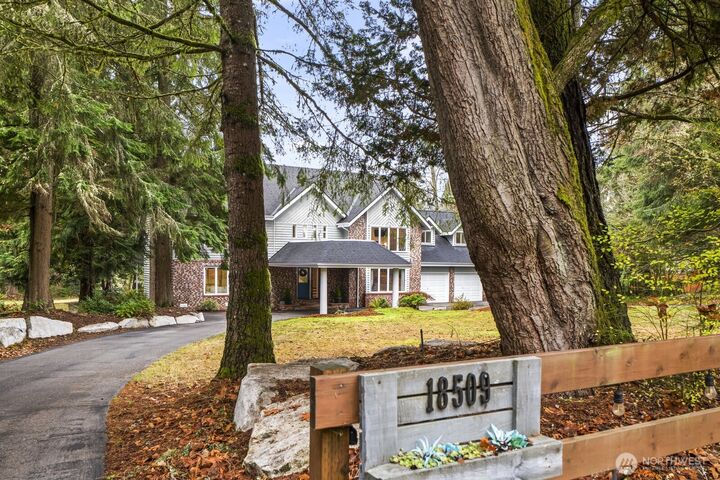 Property Photo:  18509  236th Avenue NE  WA 98077 