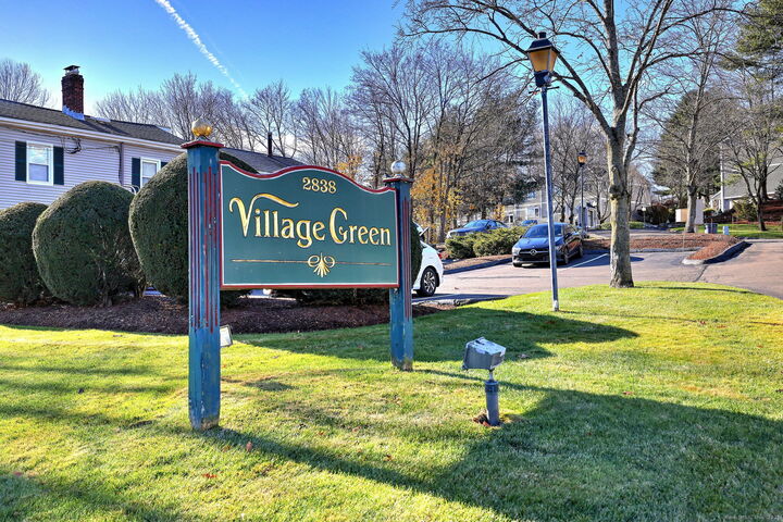 Property Photo: 2838 Whitney Avenue Apt 2 CT 06518