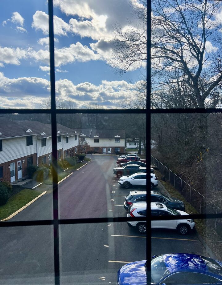 Property Photo:  515 Scott Road Apt 43  CT 06705 