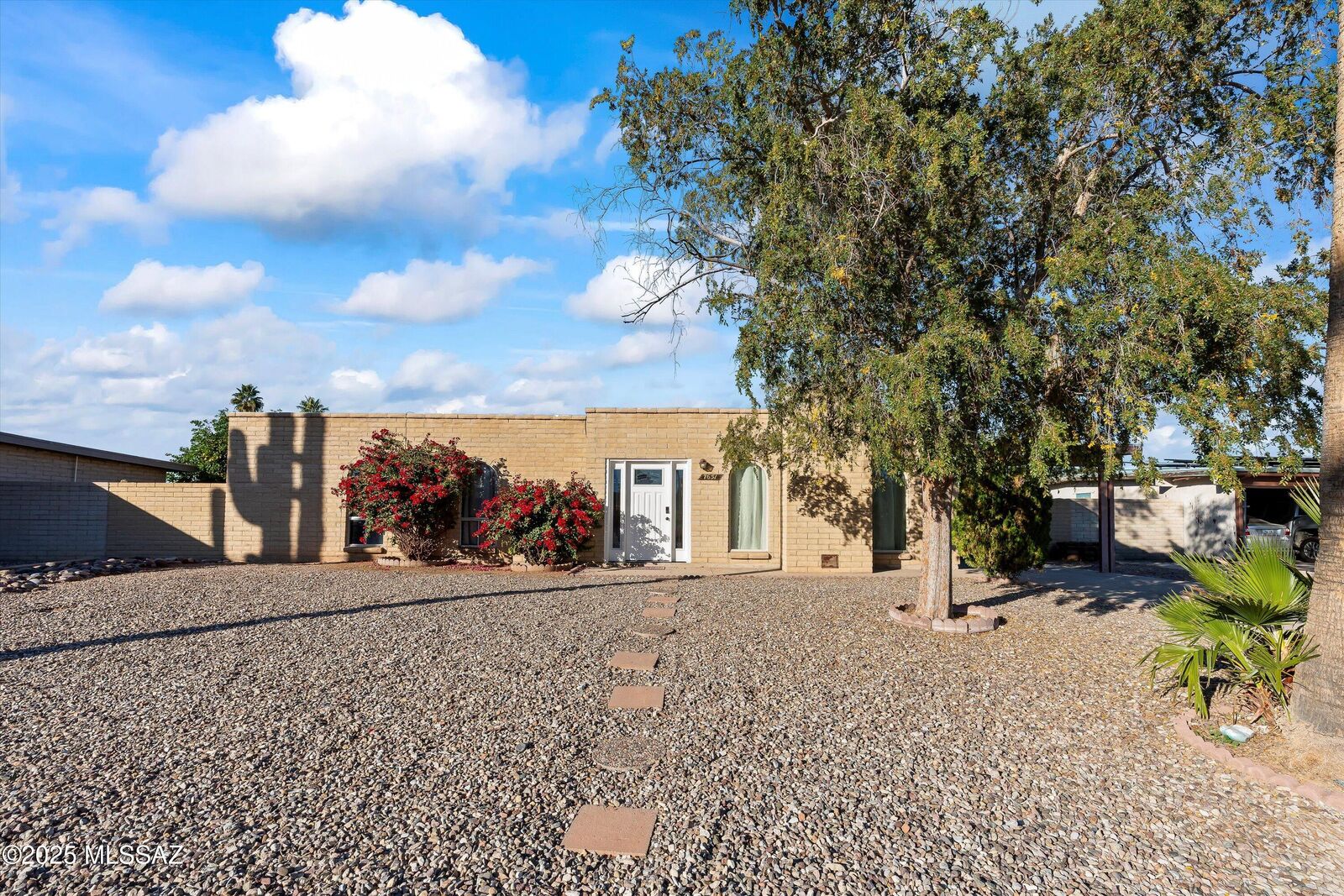 Property Photo:  7651 E 45th Street  AZ 85730 