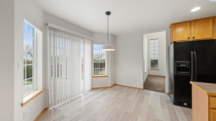 Property Photo: 3467 S Dennis Street WA 99337