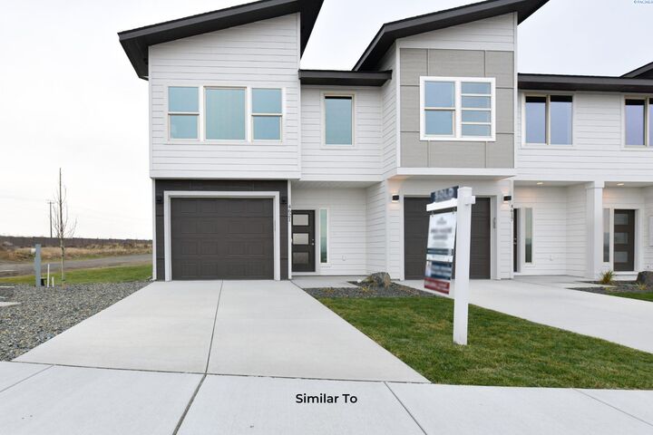 Property Photo: 4521 Road 114 WA 99301