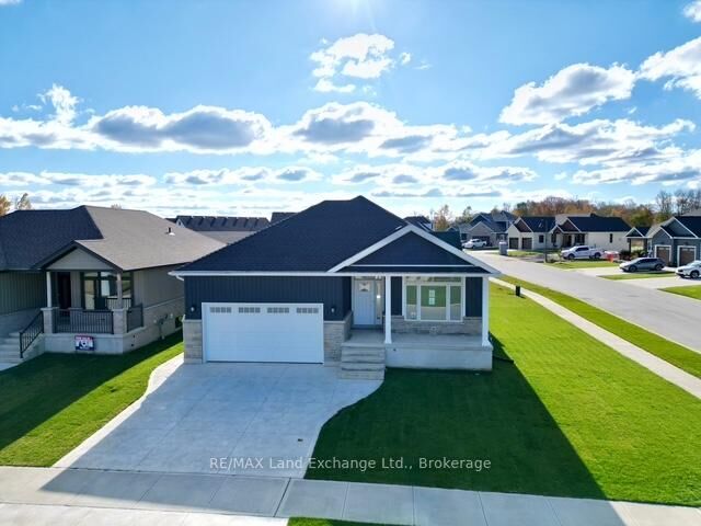159 Westlinks Drive — photo 1