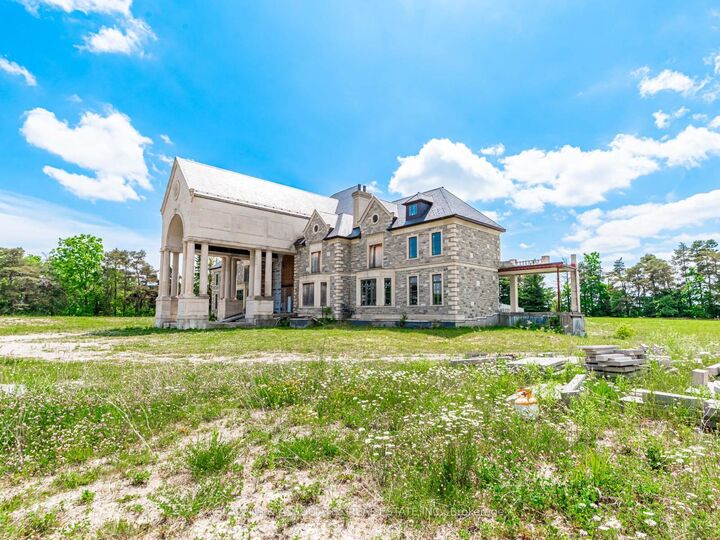 Property Photo: 12068 McCowan Road ON L4A 4C4