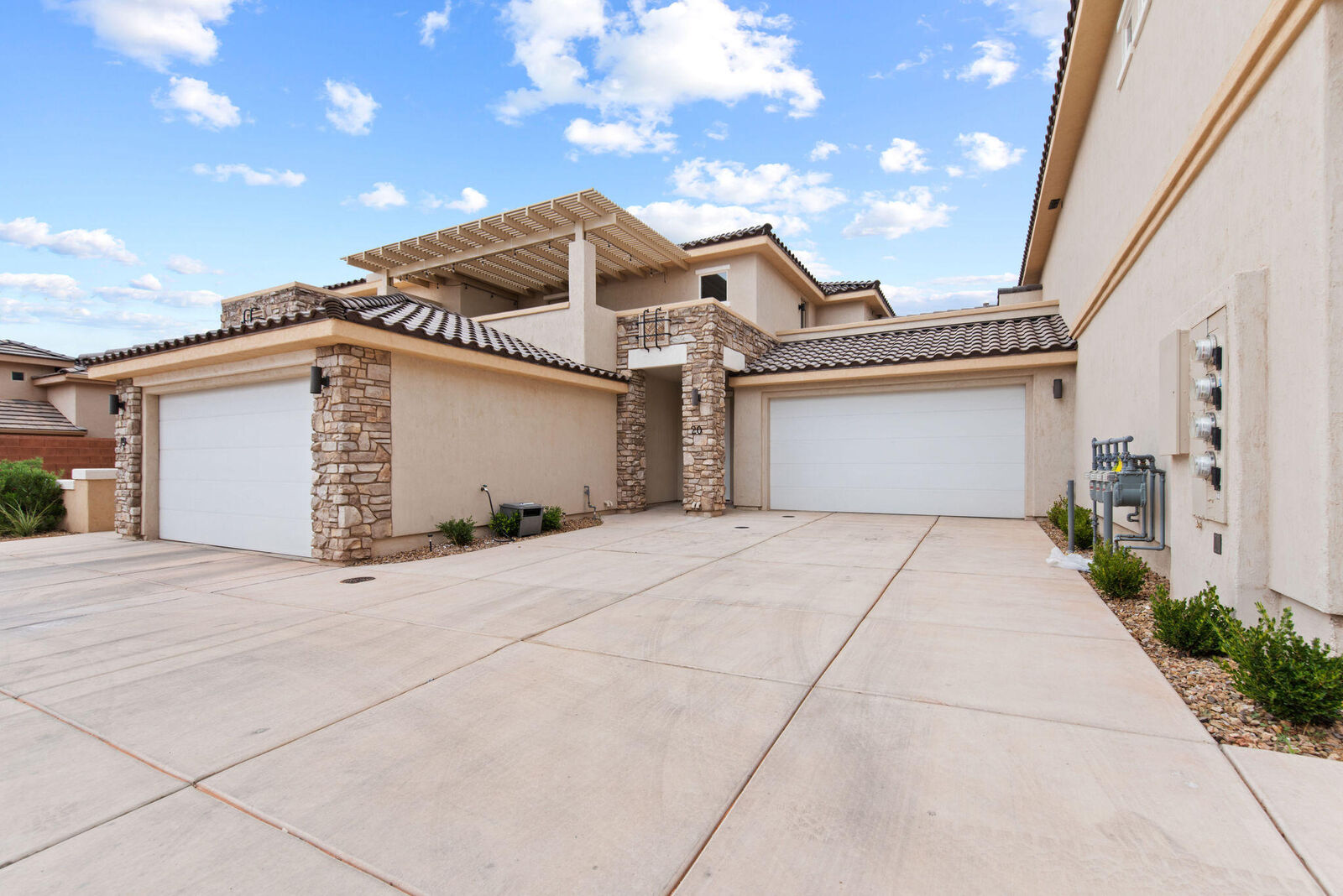 Property Photo:  140 W Center St #20  UT 84738 