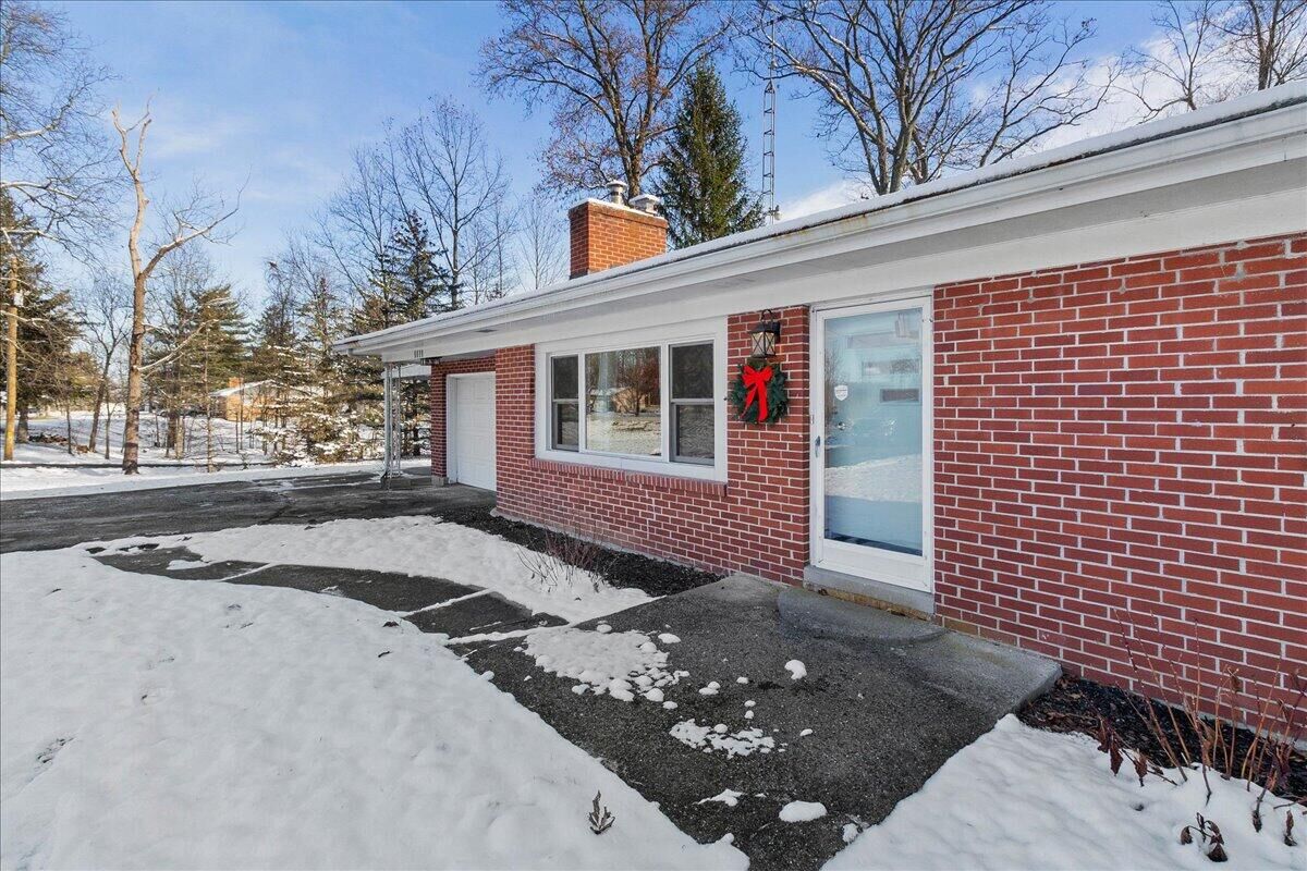 Property Photo:  3753 St Rt 55  OH 43078 