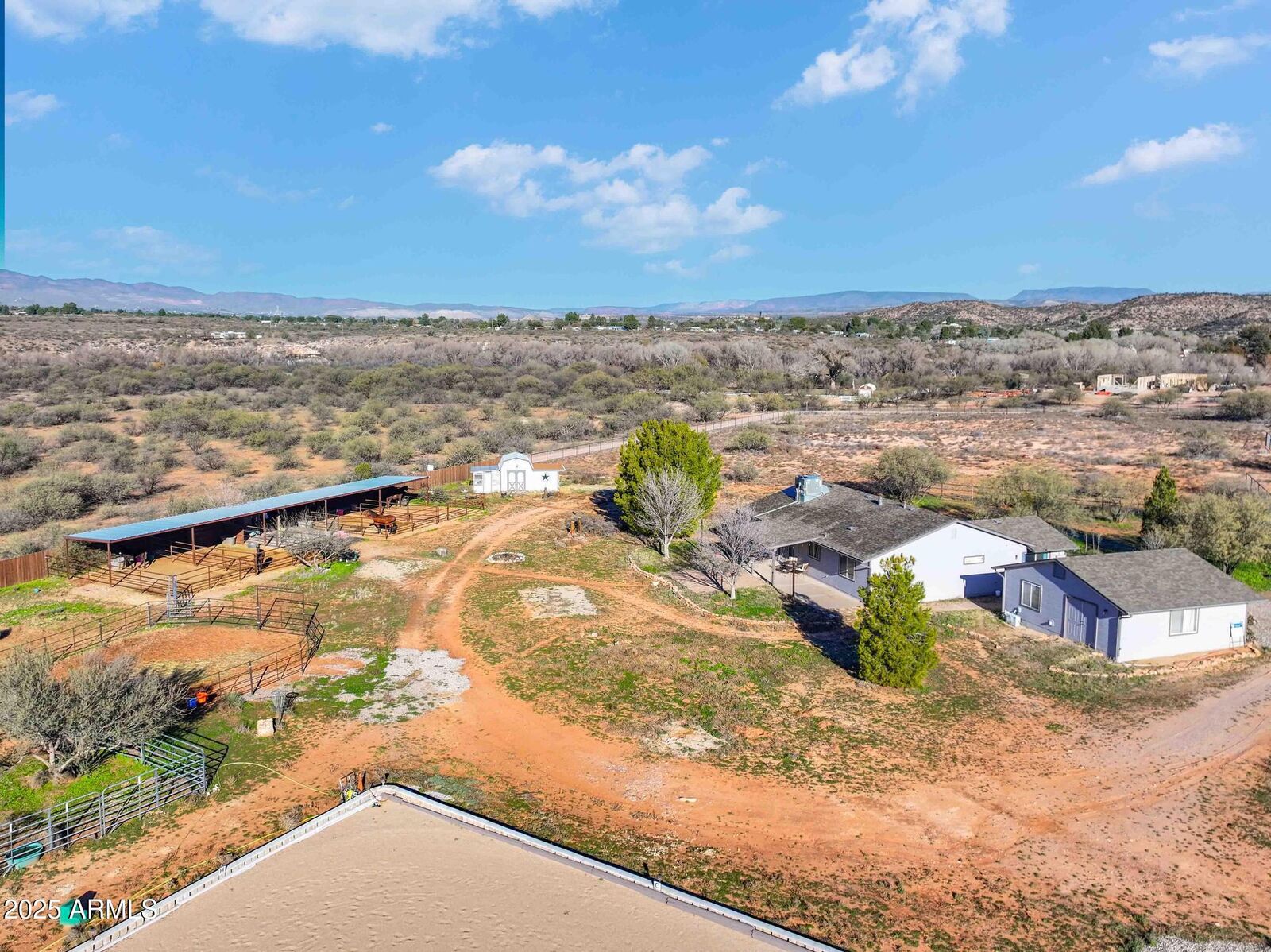 Property Photo: 2770 S Country Hill Road AZ 86325