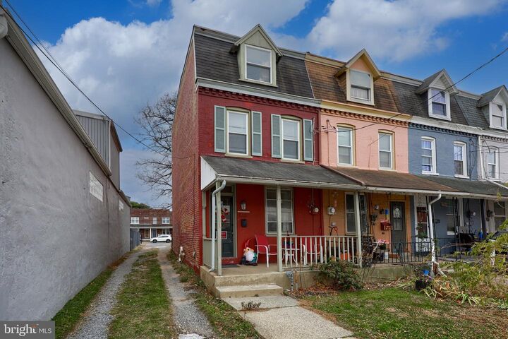 Property Photo: 318 E Liberty Street PA 17602