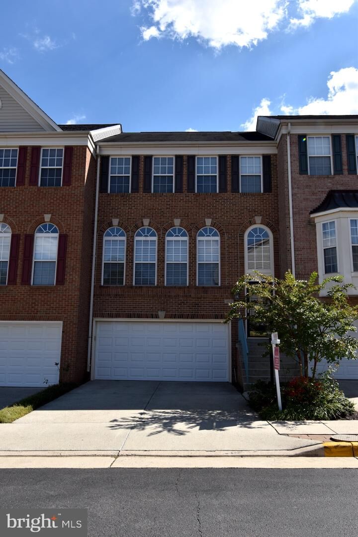 Property Photo:  13571 Cedar Run Lane  VA 20171 