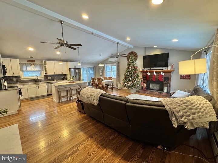 Property Photo: 699 Honey Creek Road PA 17084