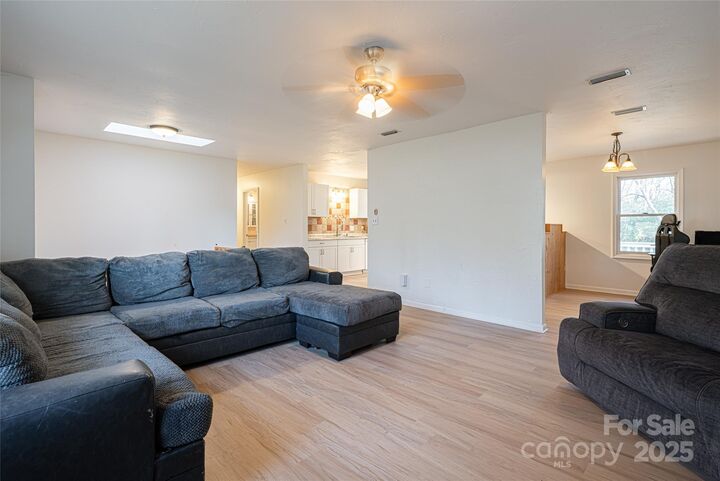 Property Photo: 2016 19th Avenue Circle NE NC 28601