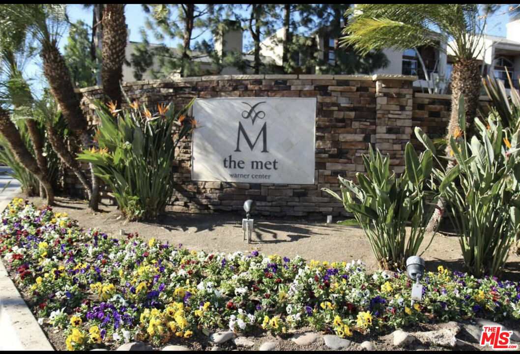 Property Photo: 5530 Owensmouth Ave CA 91367