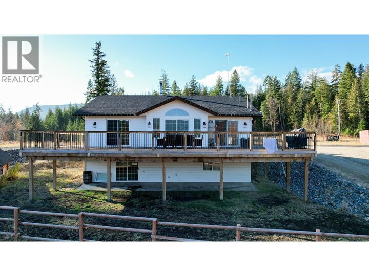 Photo de la propriété: 2086 Yankee Flats Road BC V1E 3J3