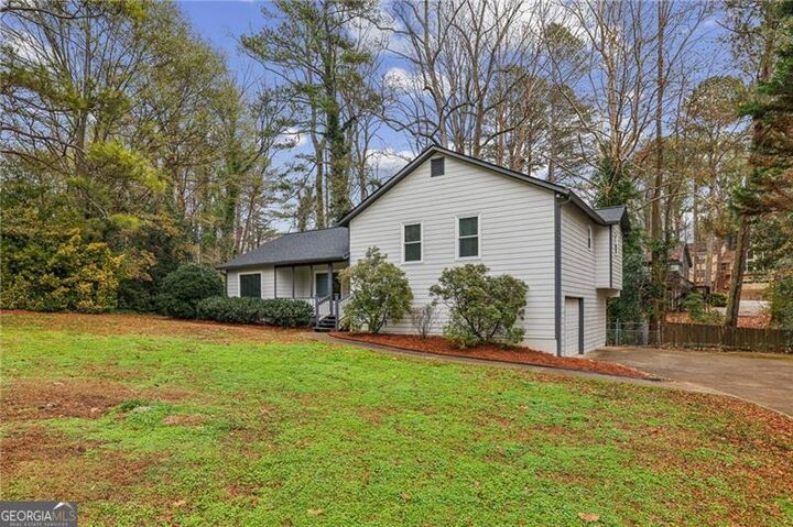 Property Photo: 1076 Blackwell Road GA 30066