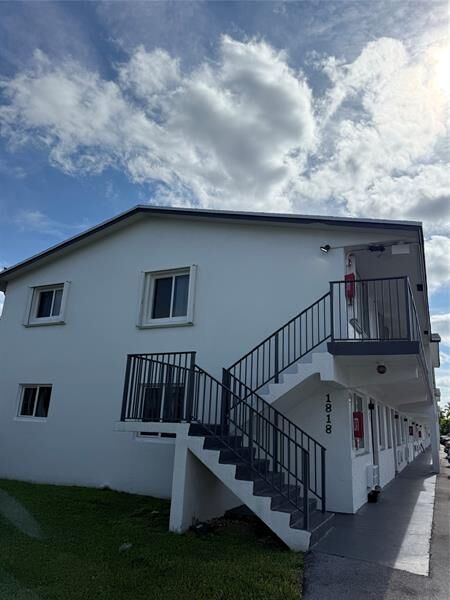 Property Photo: 1818 E Oakland Park Blvd 94 FL 33306