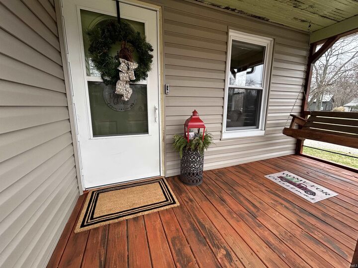 Property Photo:  2223 S State Road 61  IN 47598-8331 