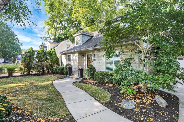 Property Photo: 6006 Hillside Avenue W Drive IN 46220