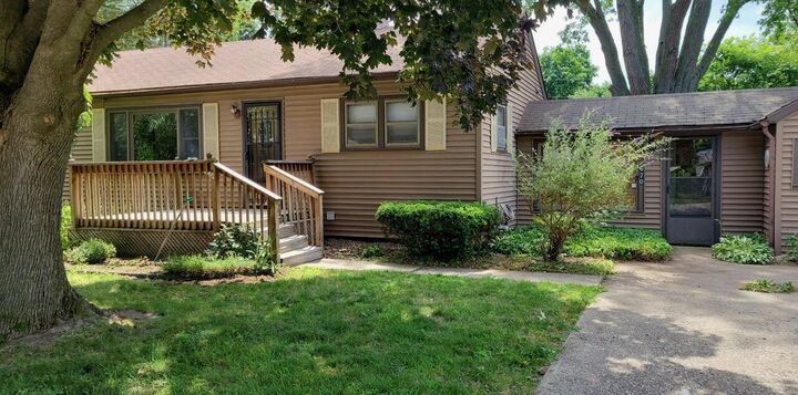 Property Photo: 670 Sheridan Road MI 49085