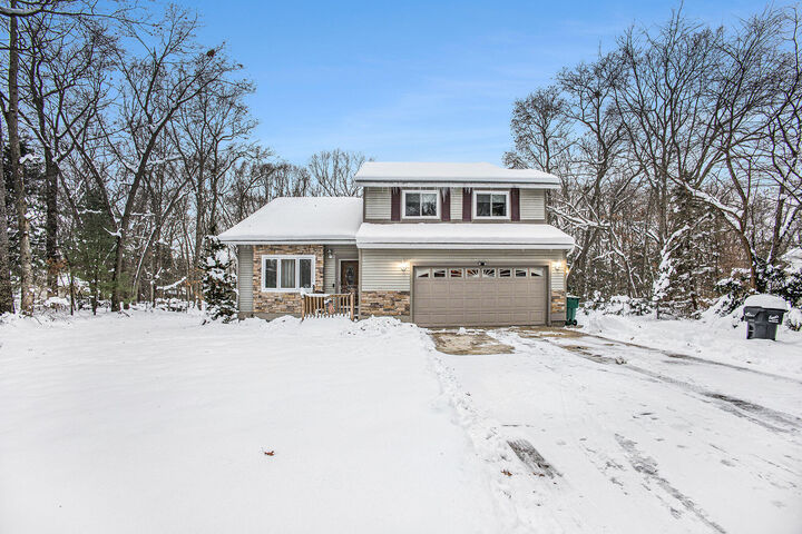 Property Photo:  2475 Riverdale Drive  MI 49457 