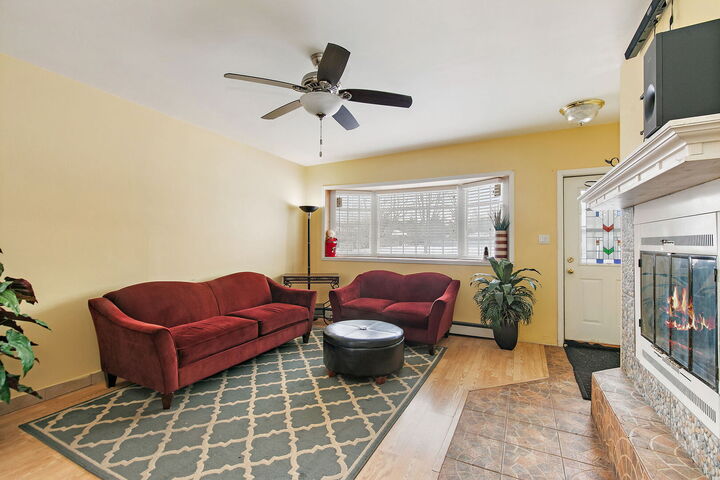 Property Photo:  11618 Douglas Avenue  IL 60142 