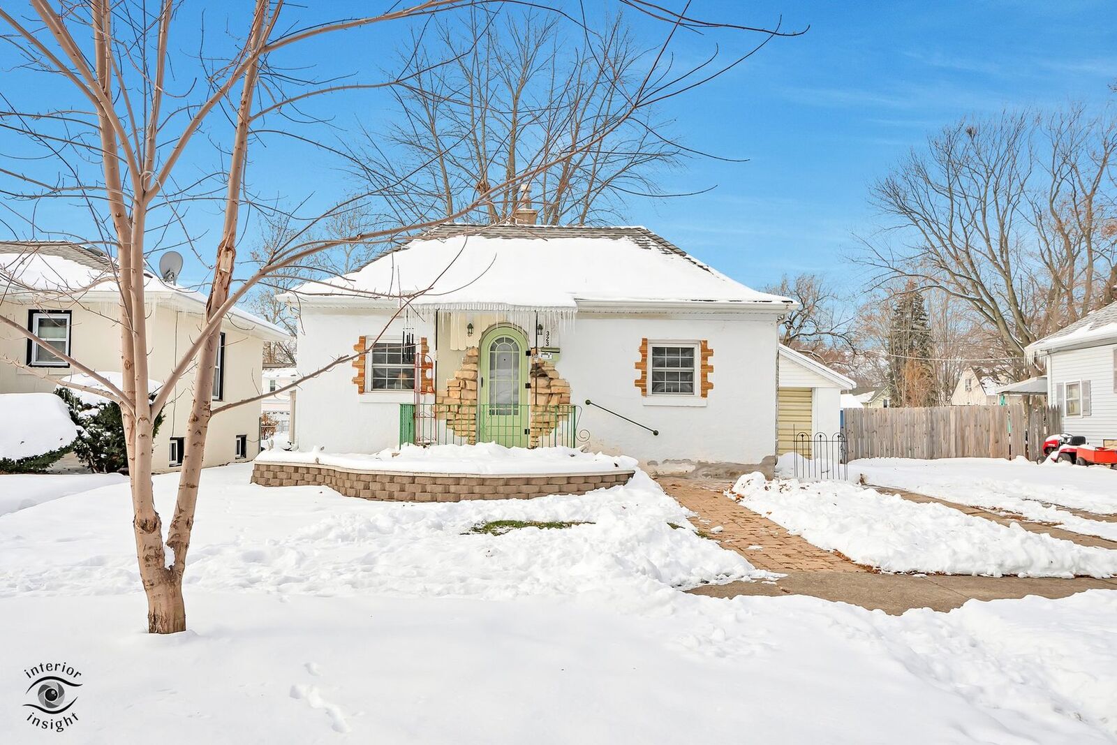 Property Photo: 323 S Grand Avenue IL 60915