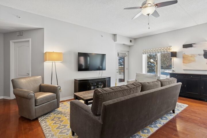 Property Photo: 855 E 22nd Street 104 IL 60148