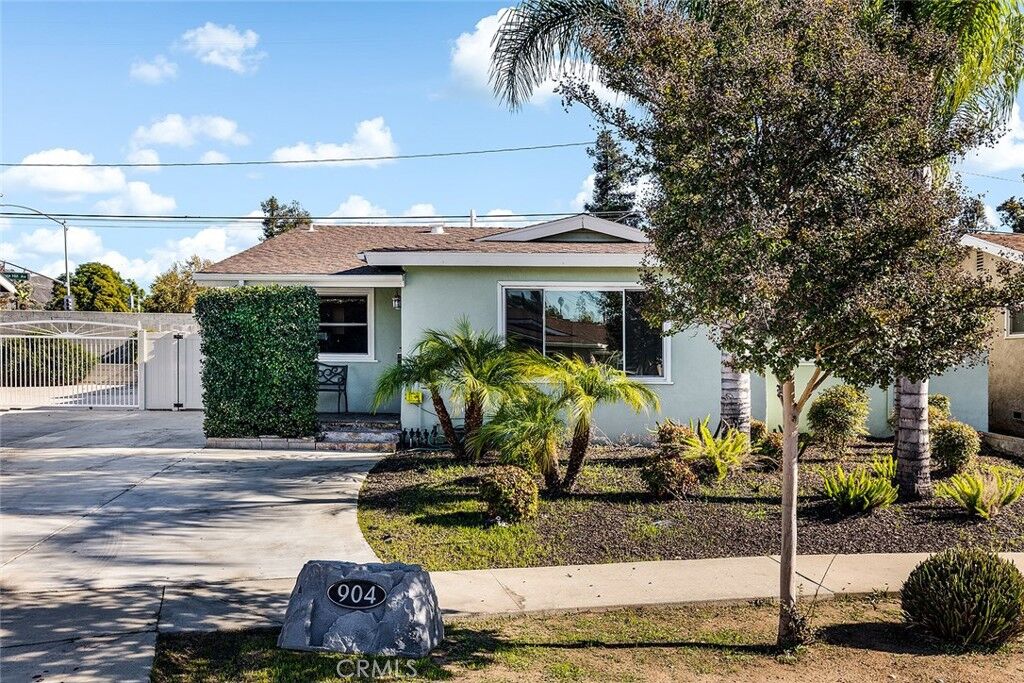 Property Photo:  904 Cordelia Avenue  CA 91740 