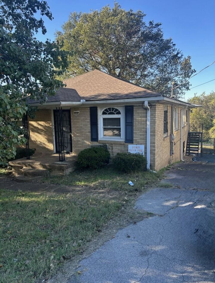 3808 Tigerbelle Dr  Nashville TN 37209 photo
