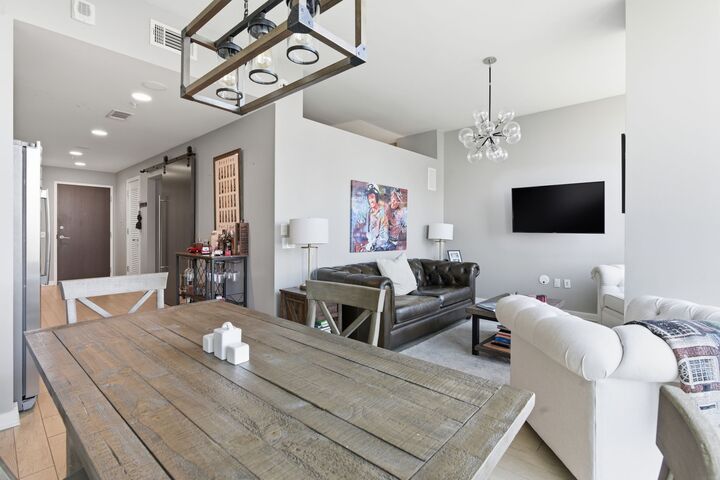 Property Photo:  1212 Laurel St 2010  TN 37203 