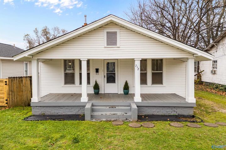 Property Photo: 712 Cross Street NW AL 35801