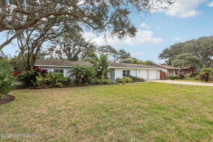 Property Photo: 409 Seventeenth Street FL 32084