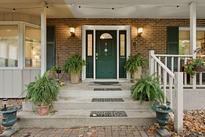 Property Photo:  2556 14 1/2 Avenue SE  MN 56304 